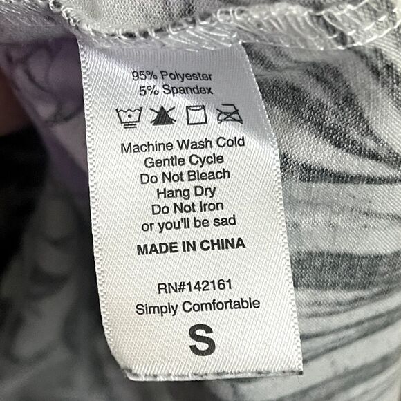 Lularoe‎ Irma Womens Small TROPICAL PLANT High Low Tunic Top Shirt Black White - Picture 4 of 4